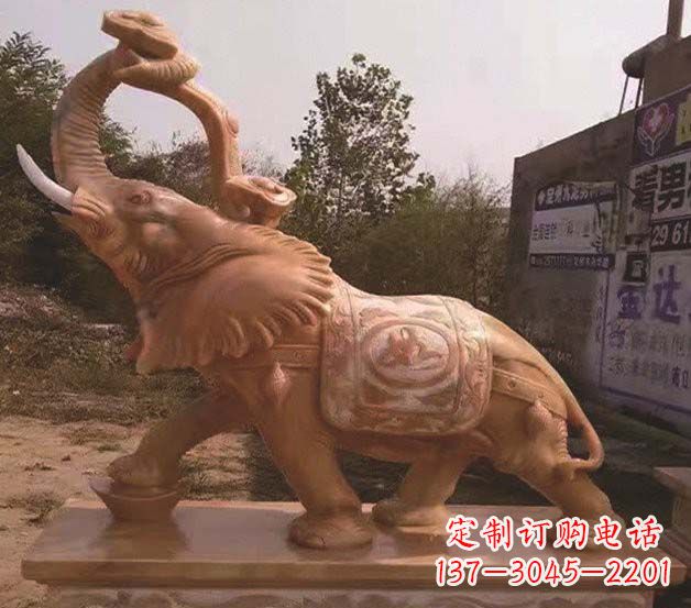 张掖大象雕塑鼻卷如意
