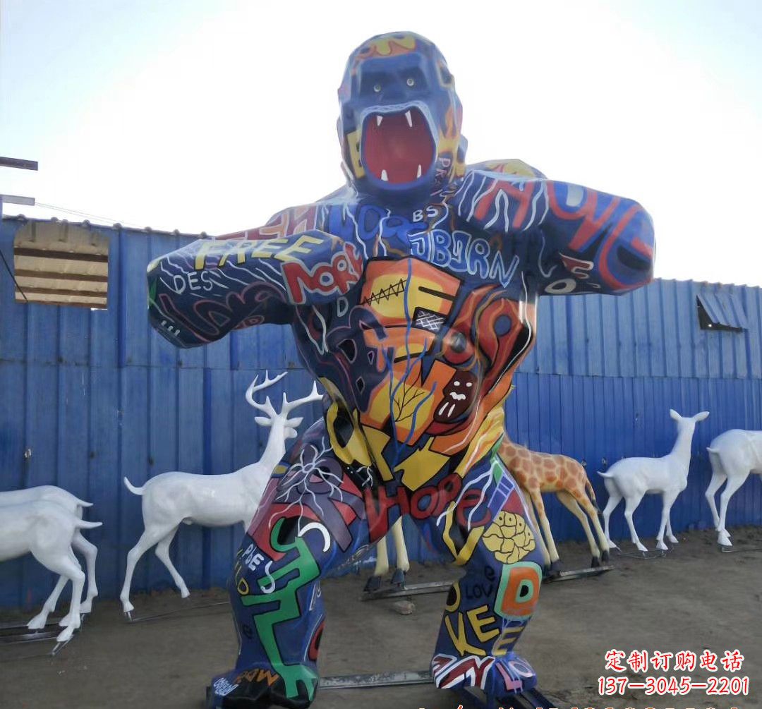张掖新颖玻璃钢猩猩雕塑