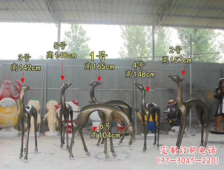 张掖玻璃钢仿铜小鹿雕塑精美绝伦