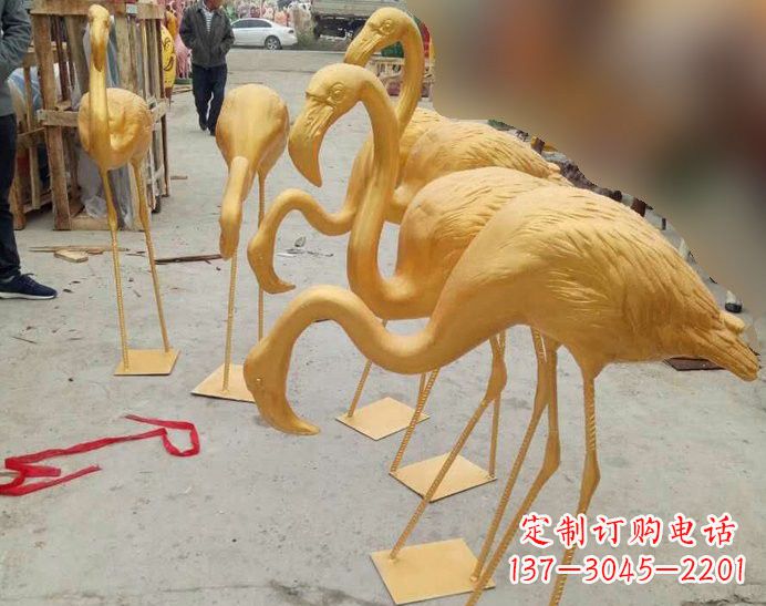 张掖火烈鸟雕塑仿铜雕塑的精美杰作