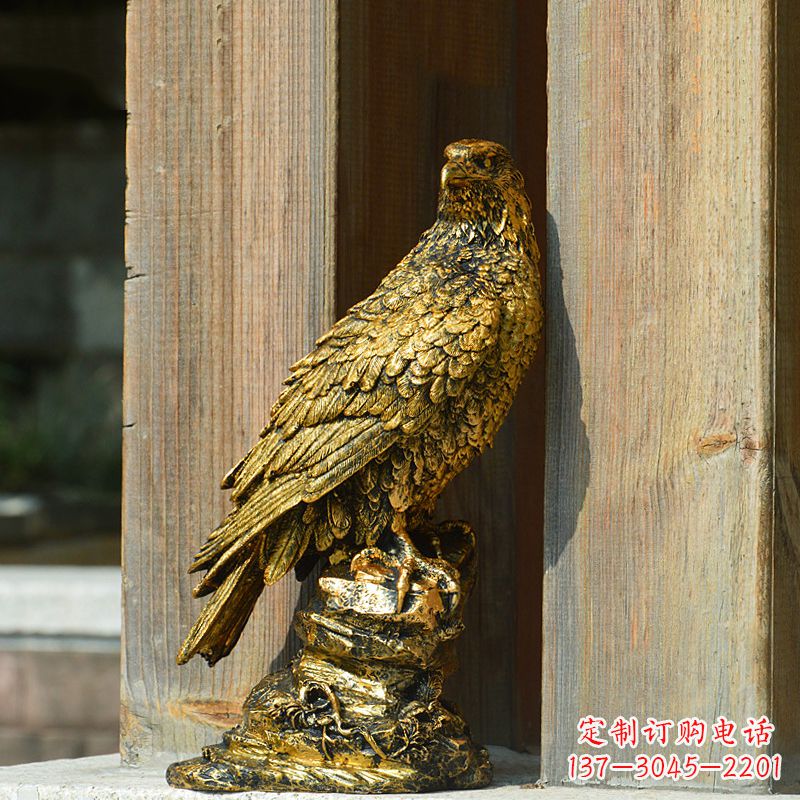 张掖玻璃钢老鹰雕塑——传承自然之美