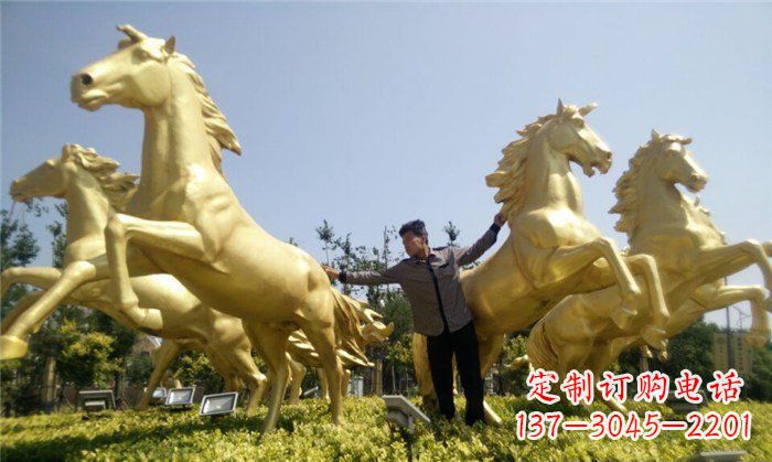 张掖高雅而古典的玻璃钢马雕塑