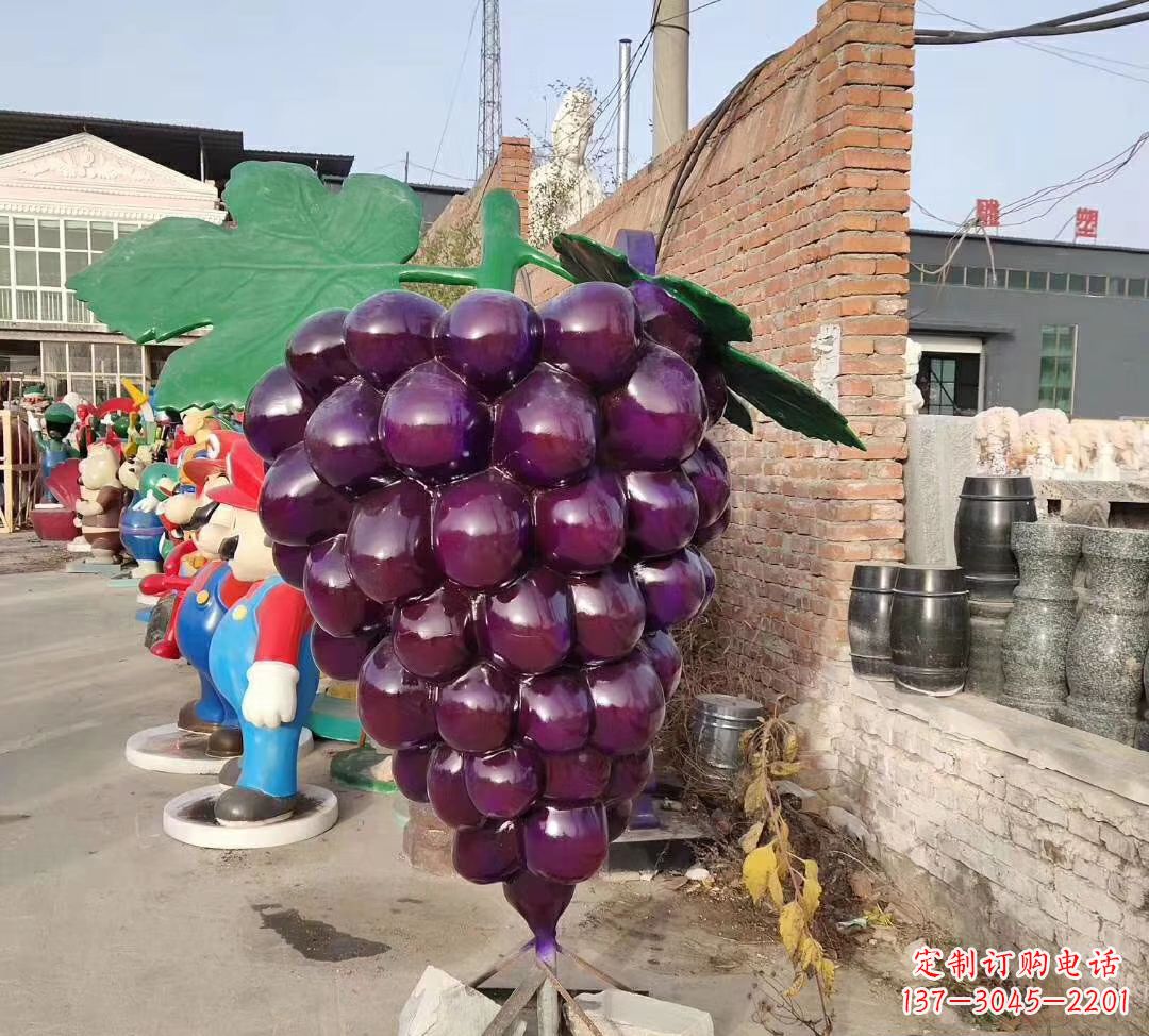 张掖仿真玻璃钢葡萄雕塑
