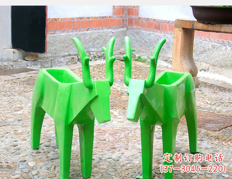 张掖玻璃钢几何鹿花盆公园动物雕塑