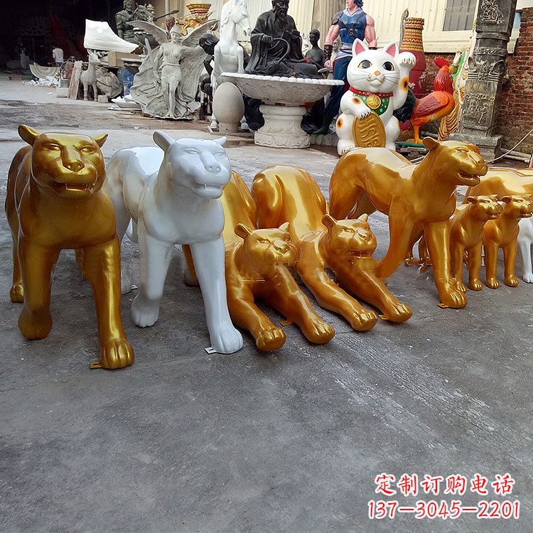 张掖玻璃钢金钱豹雕塑,定制精美动物雕塑摆件