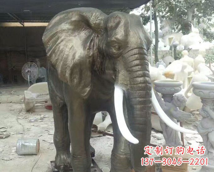张掖玻璃钢大象雕塑——一座非凡的雕塑