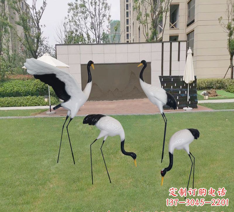 张掖精美玻璃钢仙鹤雕塑