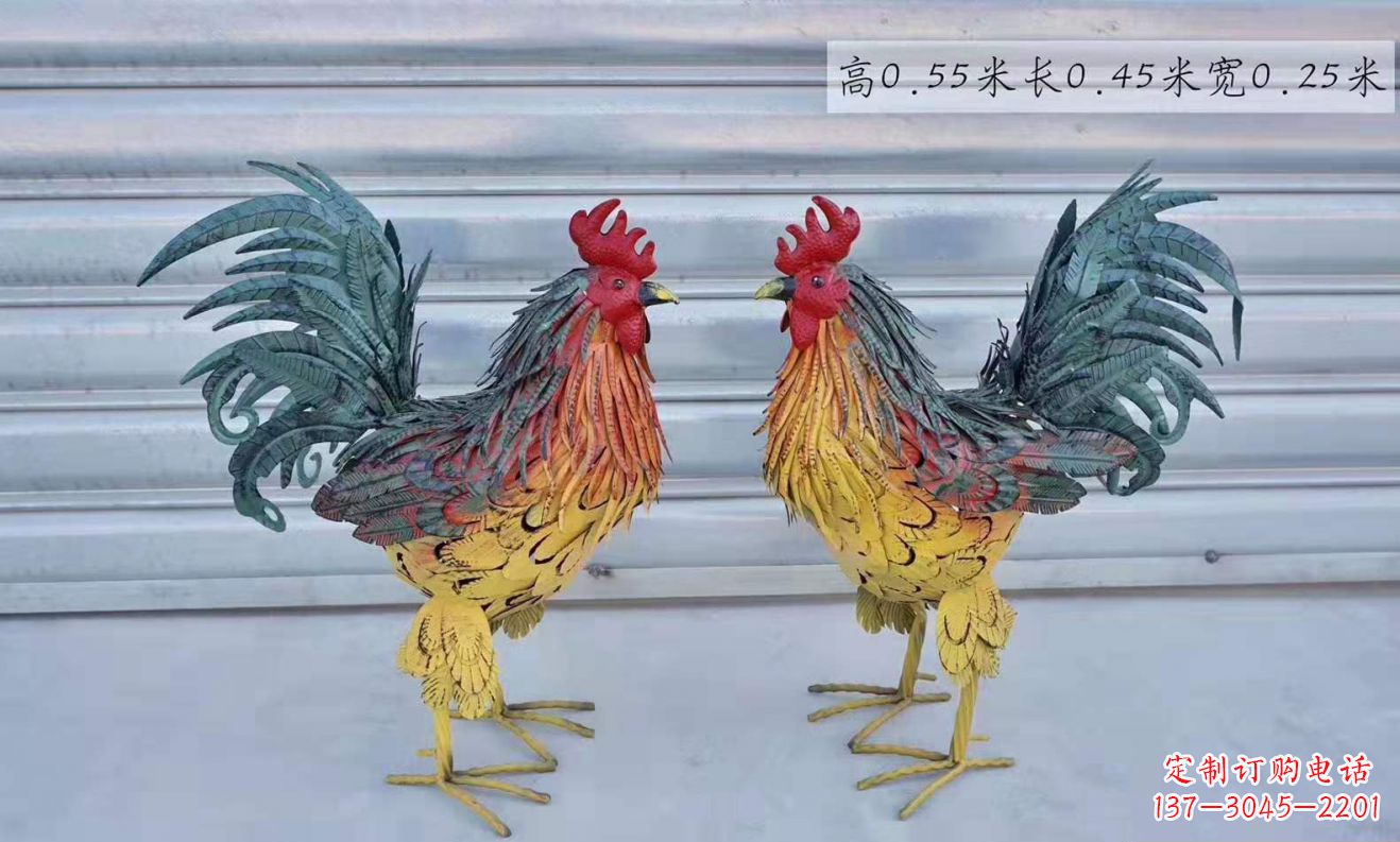 张掖不锈钢彩绘公鸡雕塑——景观雕塑的精彩绽放