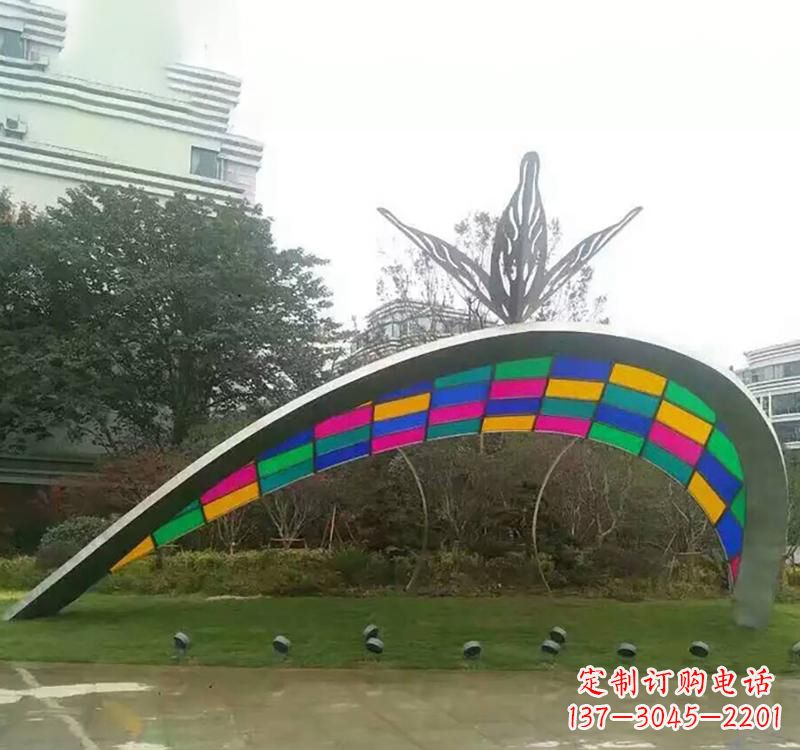 张掖不锈钢彩色拼接拱门雕塑