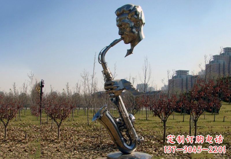 张掖静谧而神秘的不锈钢萨克斯雕塑