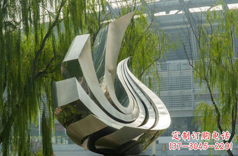 张掖不锈钢和平鸽雕塑象征和平与信仰