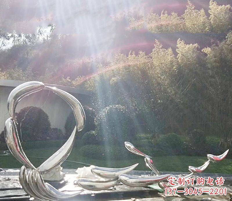 张掖不锈钢鲤鱼雕塑——寓意美好的象征