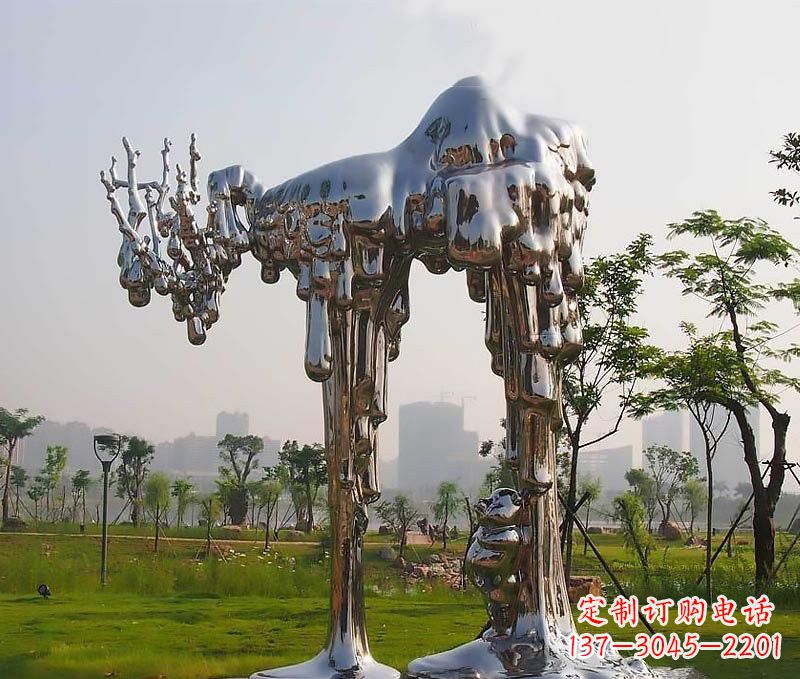 张掖拱门雕塑以不锈钢点缀精美的艺术品