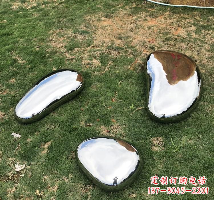 张掖不锈钢鹅卵石雕塑精致与经典的完美结合