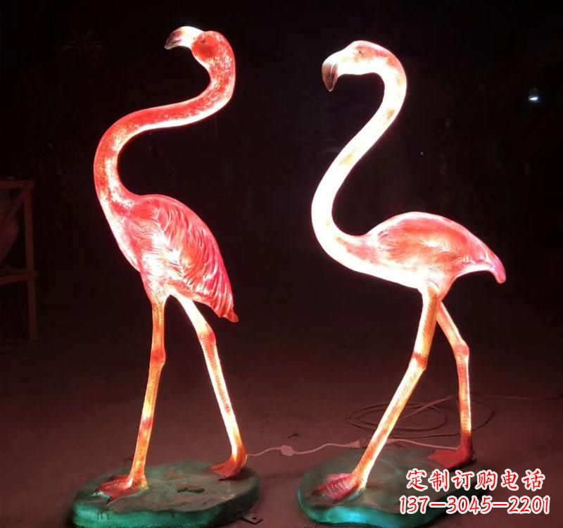张掖不锈钢火烈鸟绚丽多彩的艺术品