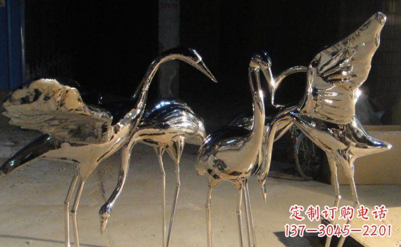 张掖仙鹤雕塑不锈钢锻造的精美艺术