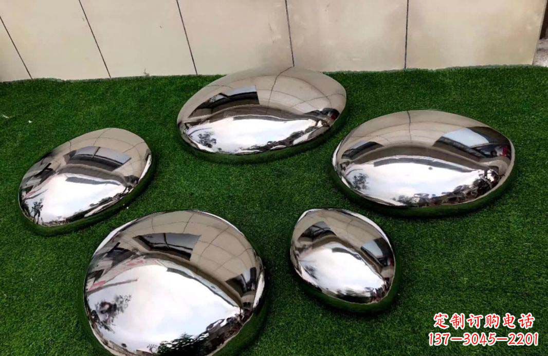 张掖不锈钢鹅卵石雕塑艺术品的精致之美