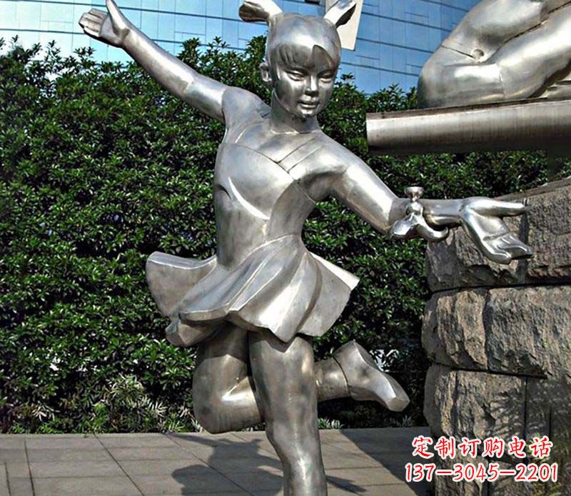 张掖不锈钢儿童踢毽子雕塑传承传统文化