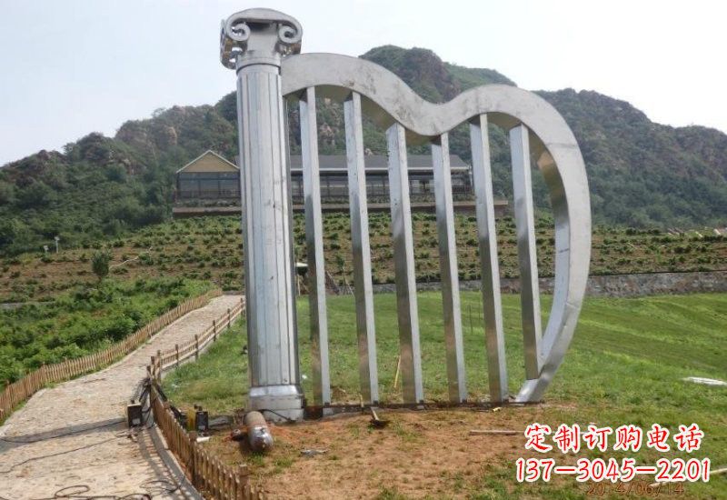 张掖不锈钢竖琴雕塑一曲轻柔的旋律