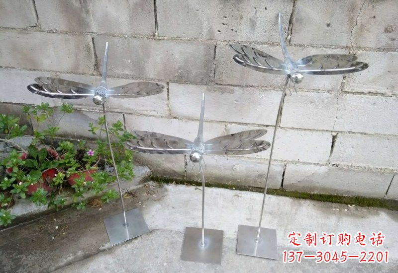张掖动物雕塑不锈钢蜻蜓的精美镜面