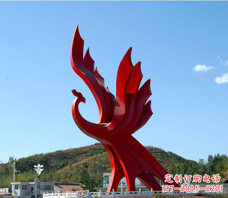 张掖璀璨凤凰不锈钢广场上的艺术之美