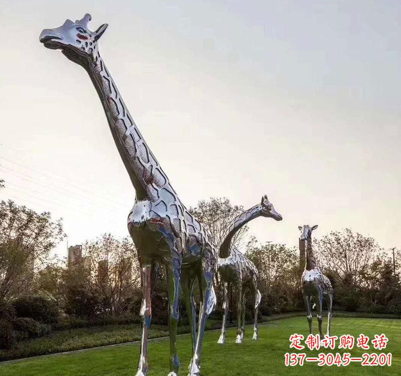 张掖不锈钢长颈鹿雕塑美丽的艺术精神