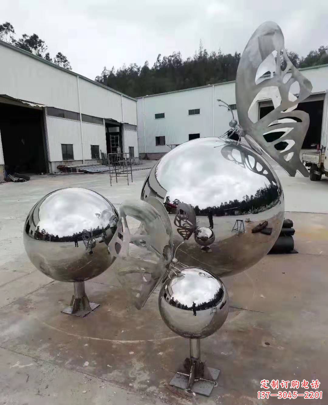 张掖不锈钢蝴蝶雕塑美丽而迷人
