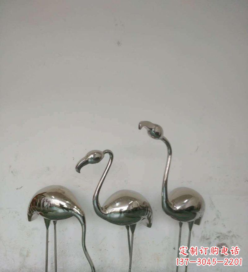 张掖不锈钢火烈鸟雕塑把自然之美带入公园