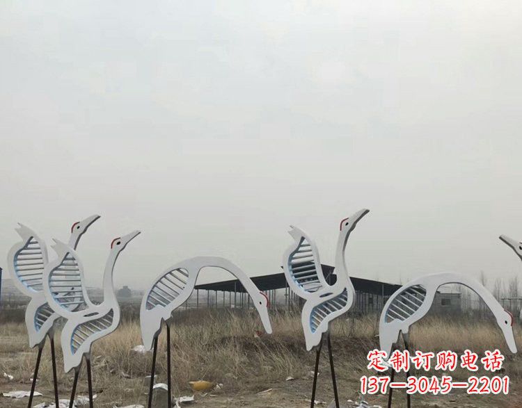 张掖精美不锈钢仙鹤雕塑