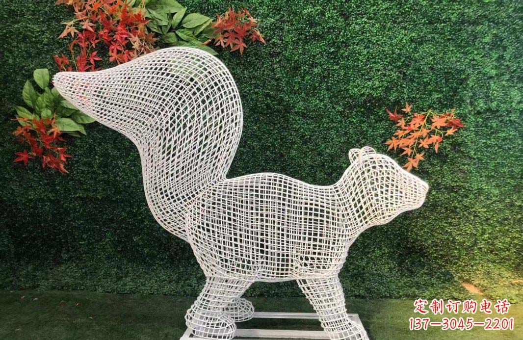 张掖不锈钢松鼠雕塑艺术与精美结合