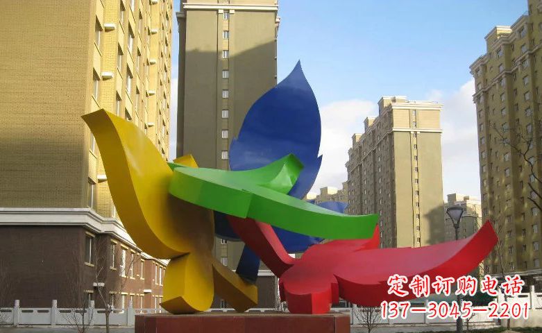 张掖不锈钢树叶景观雕塑美丽而精致