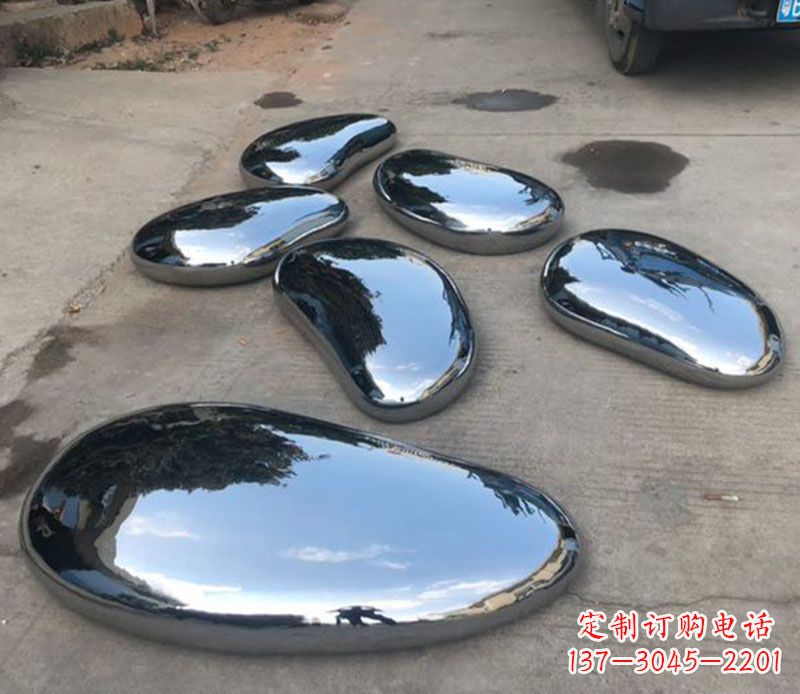 张掖水滴雕塑——不锈钢的精美之作
