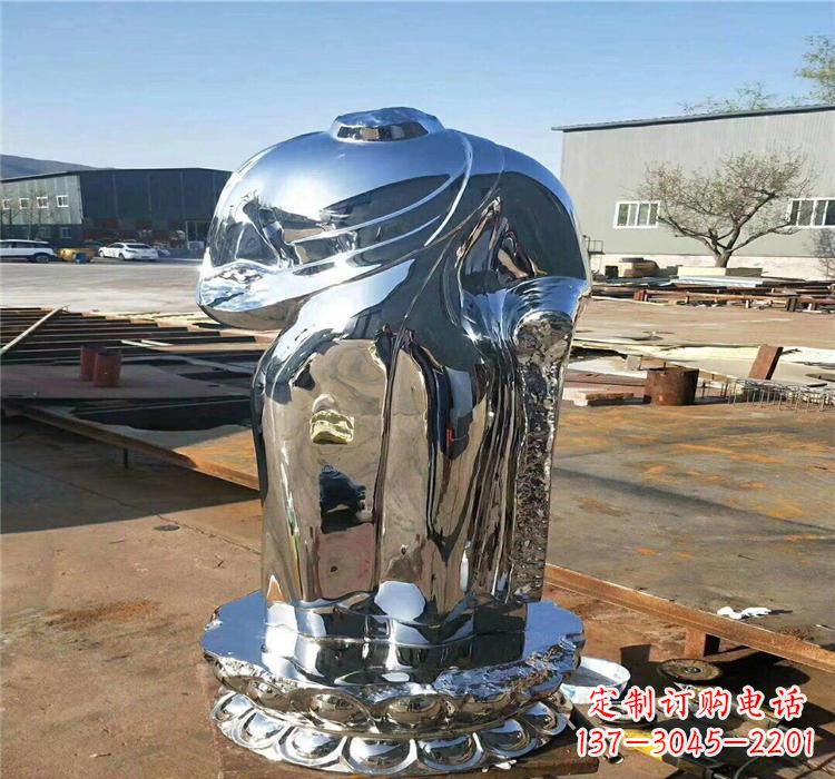 张掖太湖石雕塑精美的艺术之作
