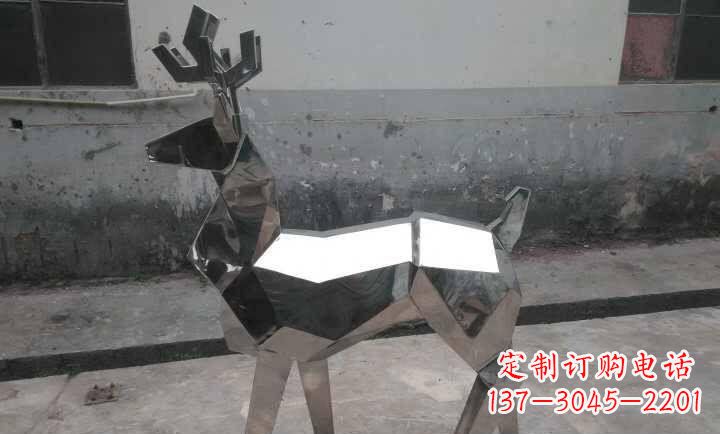 张掖不锈钢小鹿石雕——雕塑中的优雅与高贵
