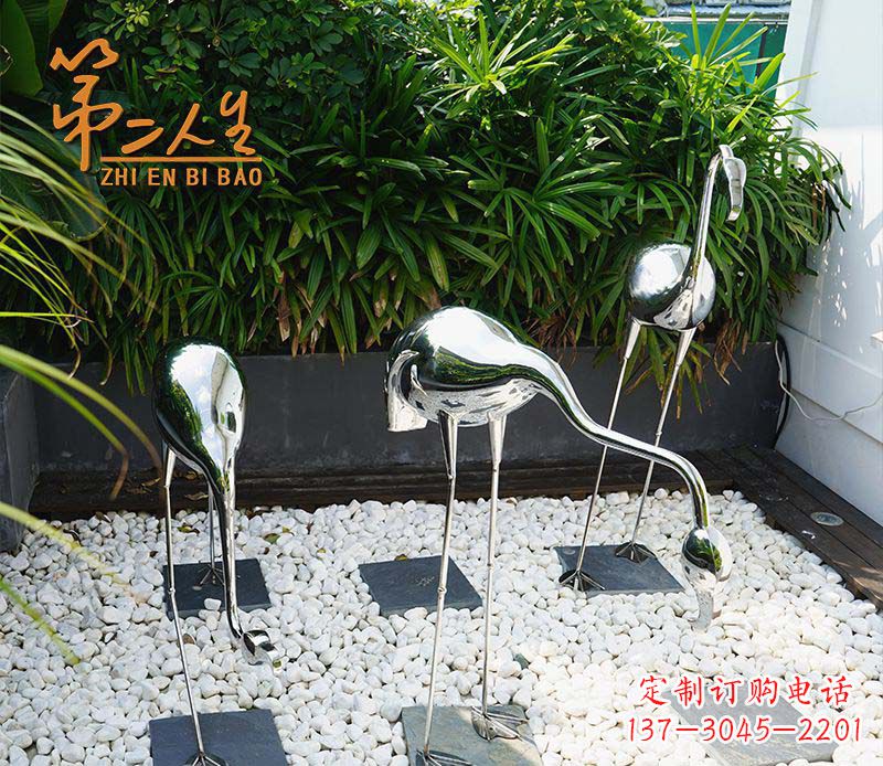 张掖不锈钢仙鹤雕塑象征着吉祥和美景