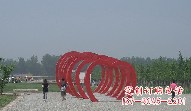 张掖不锈钢心形拱门雕塑美丽而神圣