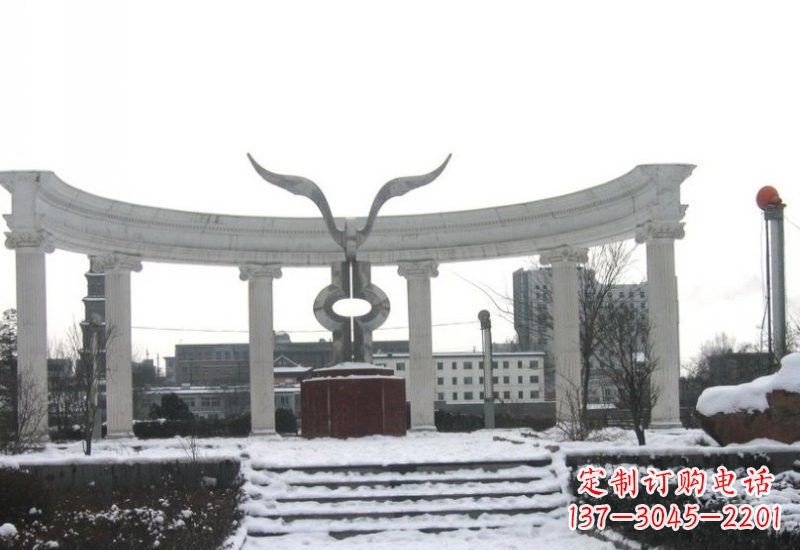 张掖雄鹰展翅——一件精美的不锈钢雕塑