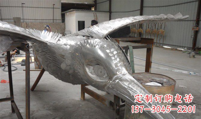 张掖不锈钢雄鹰展翅——自由之翼的象征