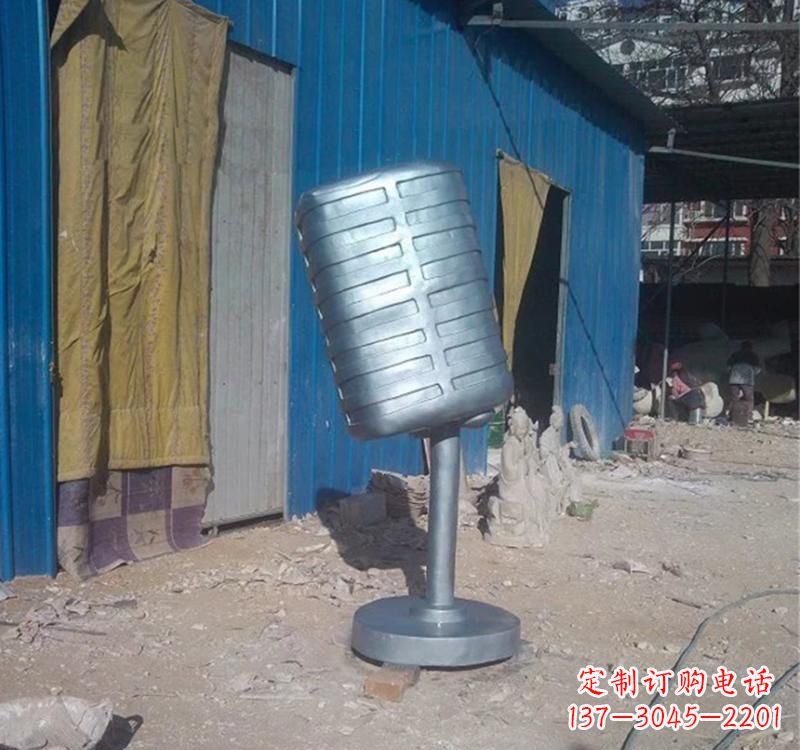 张掖不锈钢艺术话筒雕塑——传承精神文化