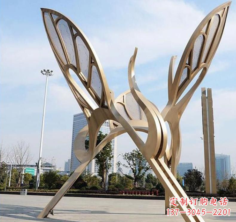 张掖不锈钢园林仙鹤雕塑传承传统艺术精髓