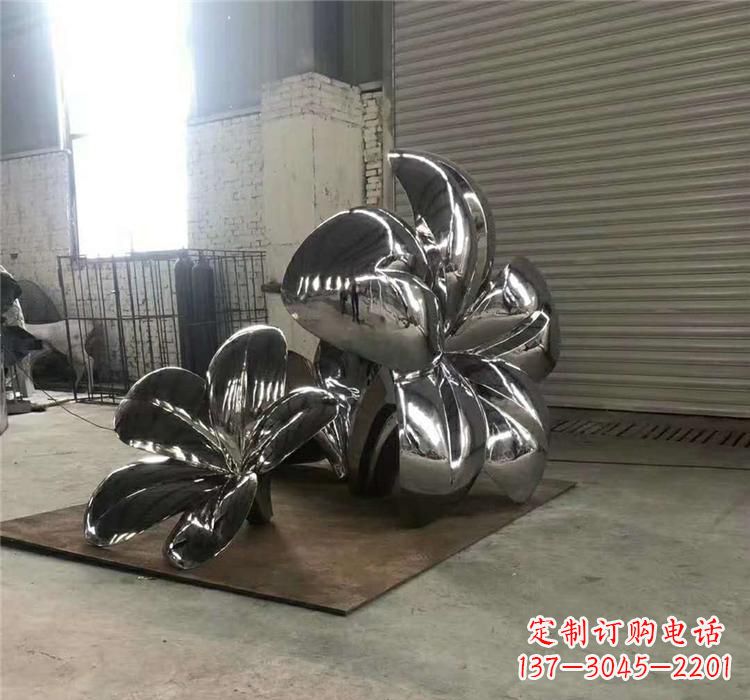 张掖不锈钢植物镜面荷花雕塑——艺术的精美结晶