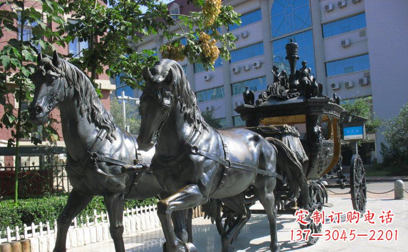 张掖马车雕塑西方步行街的瑰宝