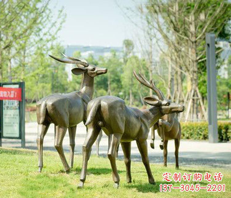 张掖藏羚羊公园羚羊铜雕