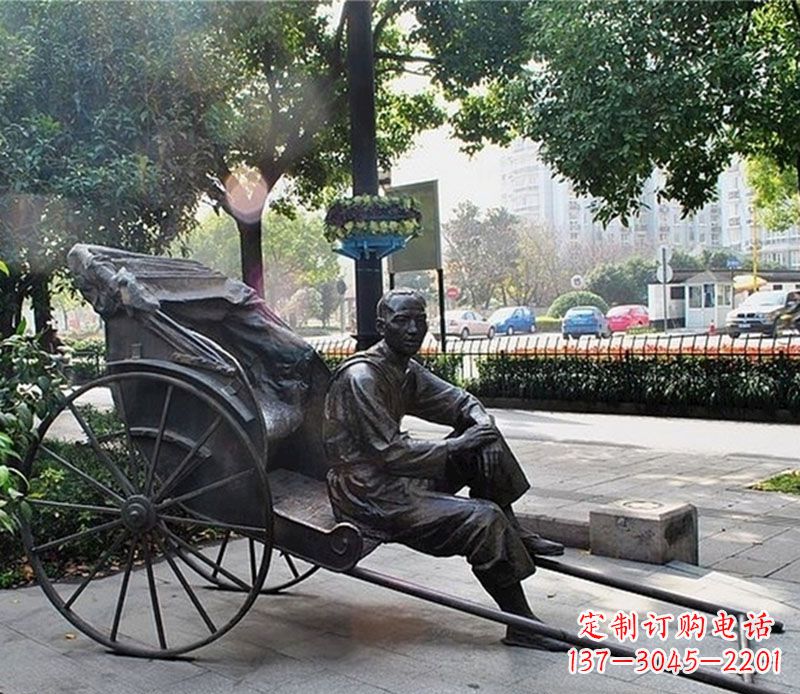 张掖城市接头黄包车夫铜雕——记录城市历史的缩影