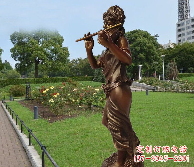 张掖美女雕塑把美景变成静物