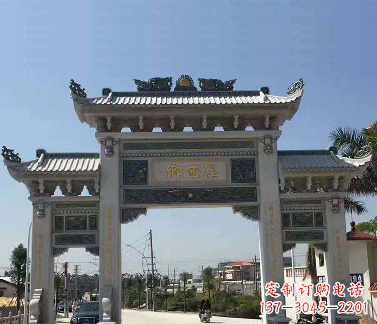 张掖石牌坊雕塑——缅怀深厚的历史情谊
