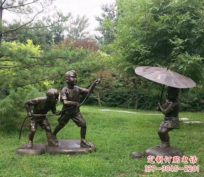 张掖纪念儿童的美好时光——铜雕塑