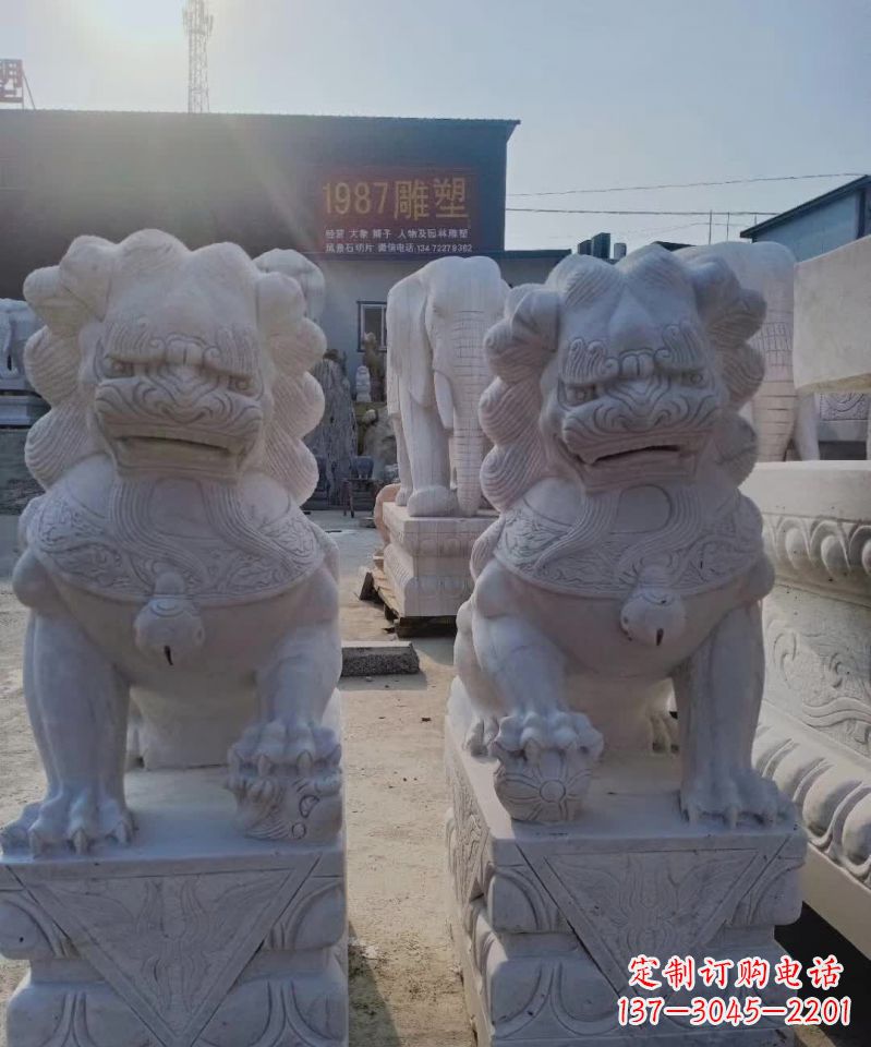 张掖大理石狮子雕塑，象征威严