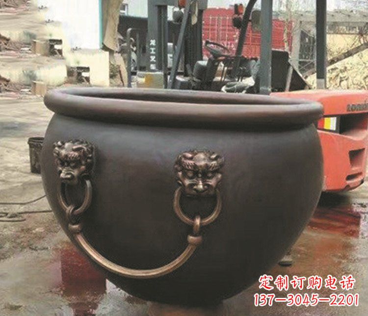张掖非凡形态的铜雕狮子头水缸