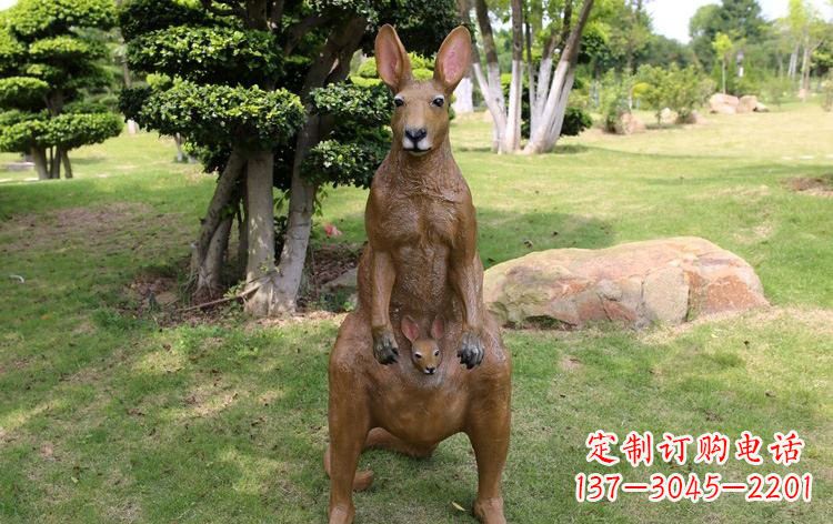 张掖公园玻璃钢仿真袋鼠雕塑